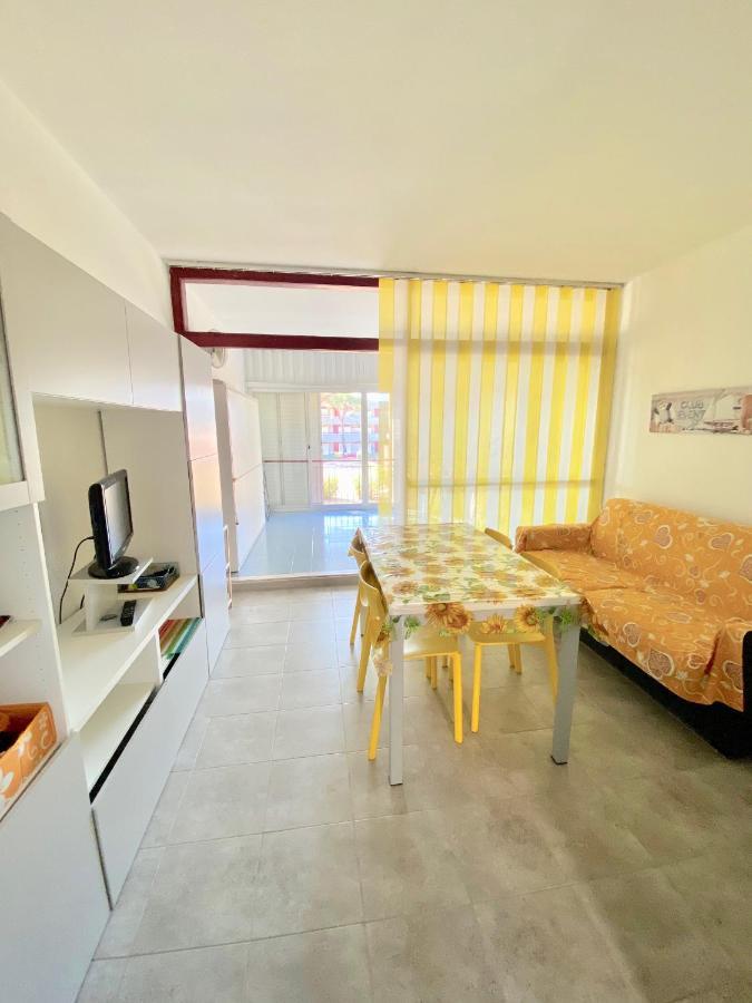 Apartments Via Dei Platani Marina Di Bibbona Exterior foto
